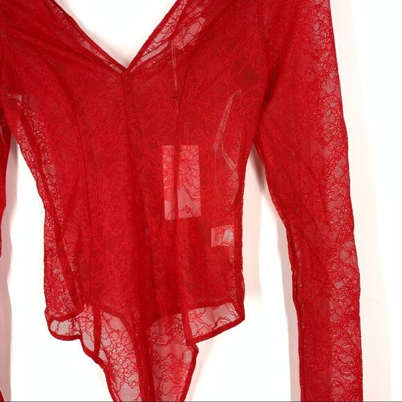 Lovers + Friends Pearson Bodysuit Cherry Red Lace Women’s XS NEW - Picture 10 of 12